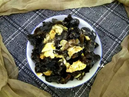Mocked eggs