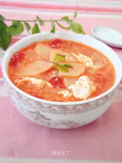 Potato tomato egg soup