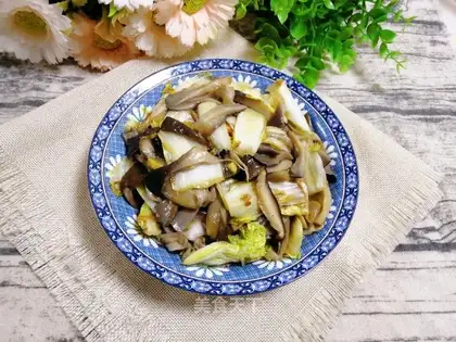 Plum mushrooms