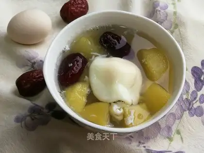 Apple-tree egg soup