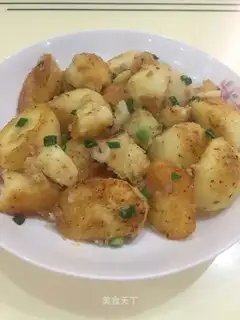 Pepper salt potatoes