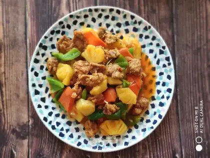 Pineapple greasy meat