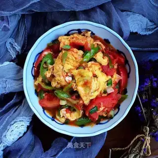 Potato pepper fried eggs