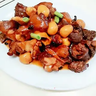 Pig hoofed quail eggs
