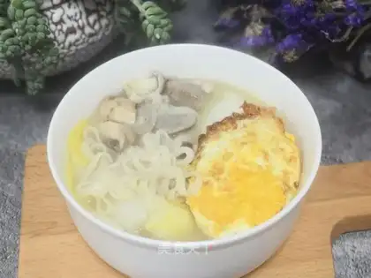 Mushrooms, noodles