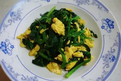 Spinach fried eggs