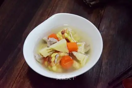 Spring corn carrots, skinny broth