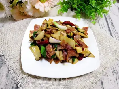 Onion bacon abalone mushrooms