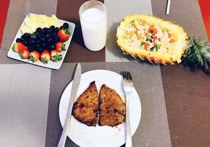 Pineapple rice