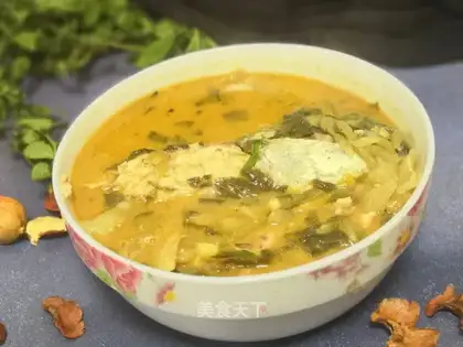 Sour-grass fish head soup