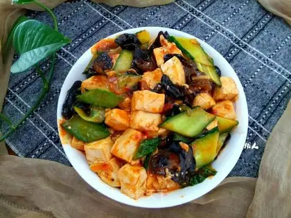 Mule cucumber tofu