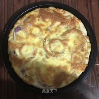 Cream sausage bacon mushroom pizza