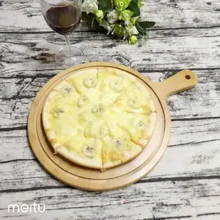 Fruit pizza