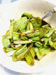 Pickles with sauce