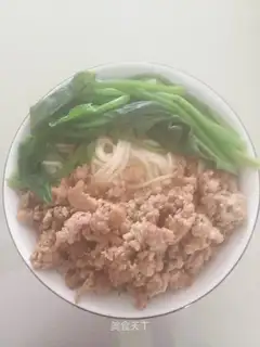 Spaghetti noodles