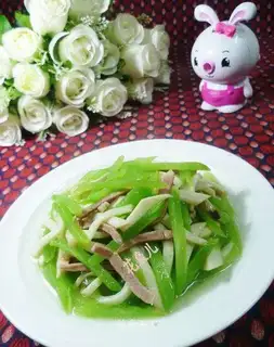 Salted almonds, mushrooms, fried chicken
