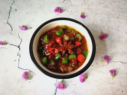 Pepper soy sauce