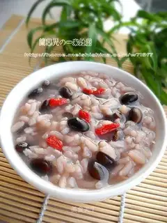 wolfberry and black bean porridge