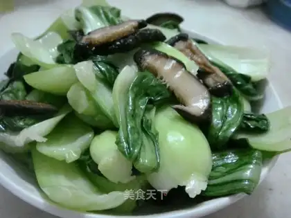 stir-fried cabbage with mushrooms