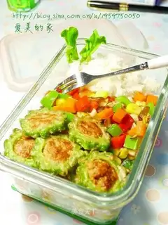 Colorful rice stuffed with cold melon and pork