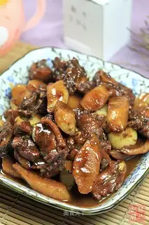 Braised duck with ginger