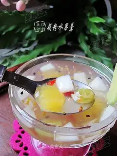 Lotus root starch fruit soup