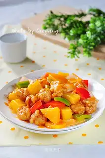 Sweet and sour pork with pineapple