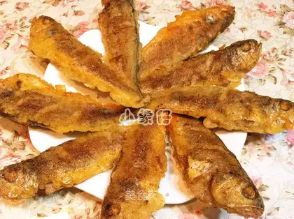 Crispy little yellow croaker with pepper salt