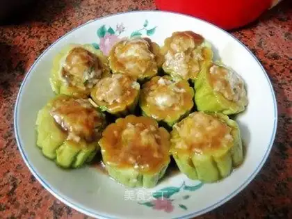 Bitter melon stuffed with pork
