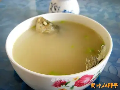 Aromatic carp soup