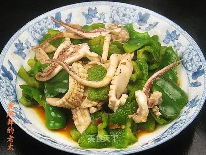 stir-fried squid with spicy green pepper