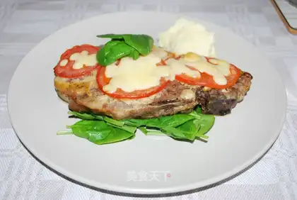 Grilled pork chop with mustard cheese