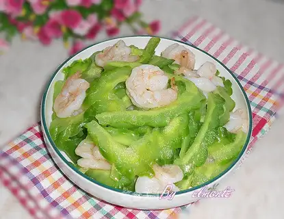 stir-fried shrimps and bitter gourd