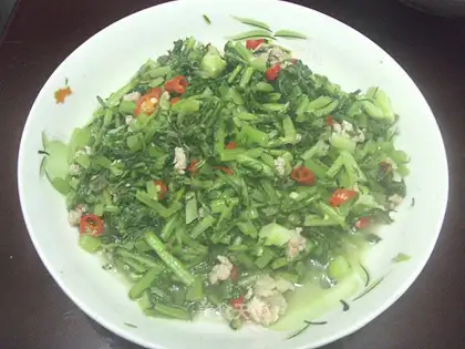 stir-fried minced pork with potherb mustard