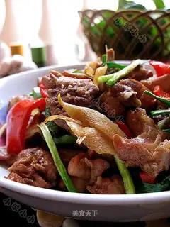 Fried rabbit meat with tender ginger