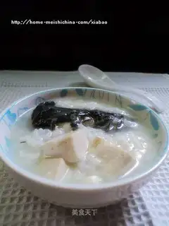 Aohua fish and tofu porridge