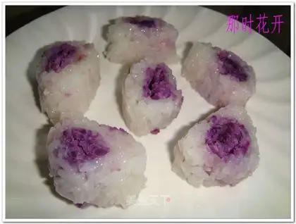 Purple sweet potato glutinous rice roll