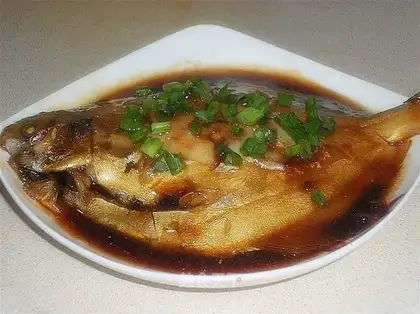 Sweet and sour pomfret