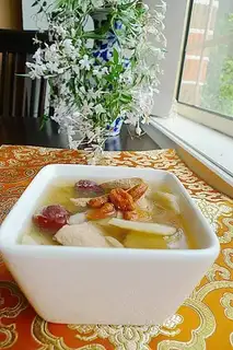 American ginseng chicken soup