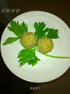 Steamed millet lotus root balls