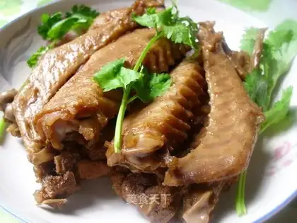 Braised duck fin