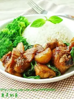 Three cups of chicken rice
