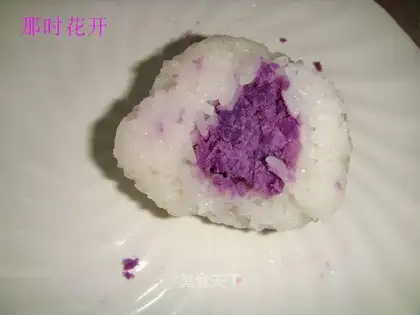 Purple sweet potato glutinous rice ball
