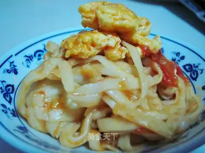 Braised noodles with tomato egg