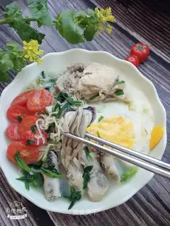 Seafood steak soup noodles