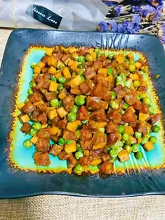 Peas with sausage