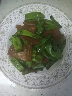 Salted meat and four season beans