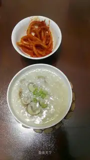 Chicken mushroom congee