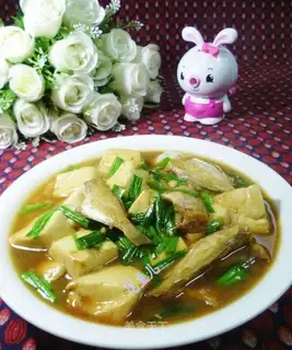 Rubber fish boil tofu