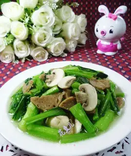 Beefballs, mushrooms and oil